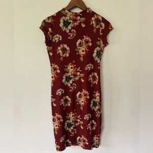 Iris Burgundy Floral Knit Midi Dress, EUC, Size L